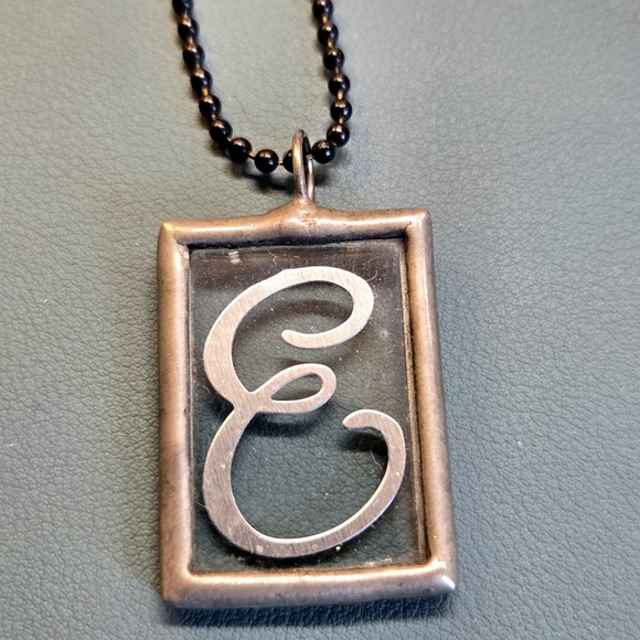 🎁Silver Initial (E) Monogram Pendant Necklace GIFTABLE🎁 - Picture 1 of 2